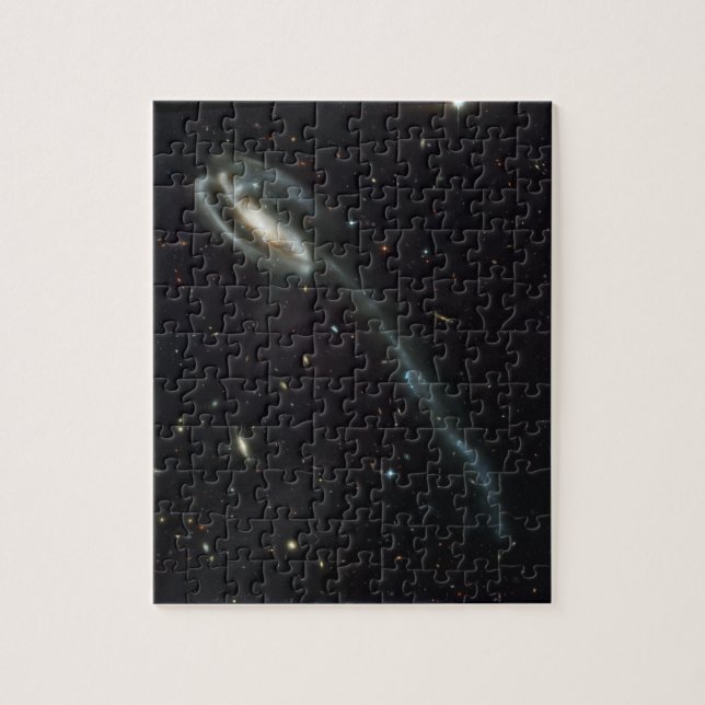 Tadpole Galaxy UGC 10214, in Draco (Vertikal)