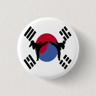 Taekwondo-Junge und Mädchen-Knopf Button
