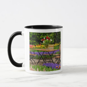Tafelberge im Garten, Keukenhof Gardens, Tasse