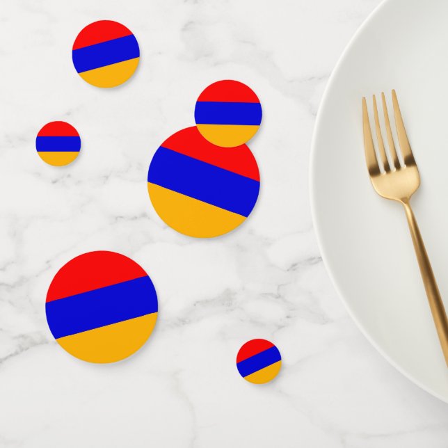 Tafelkonfetti mit der Flagge Armeniens Konfetti (Gruppe)