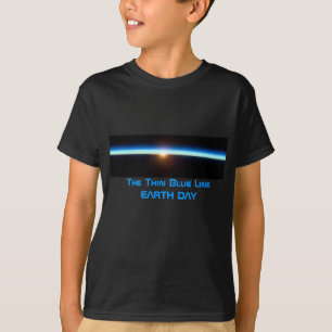 Tag der Erde 2012 - Dünne Blue Line - Nahaufnahme T-Shirt