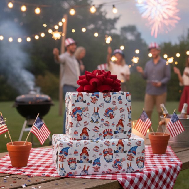 Tag der Erwerbstätigkeit in Amerika Feiertag Geschenkpapier (Von Creator hochgeladen)