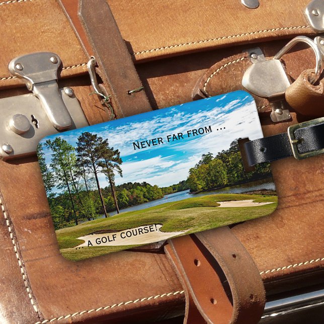 Tag der Gepäckaufbewahrung für Golfkurse Gepäckanhänger (Luggage tag for anyone who loves to play golf and travels the world to the different golf courses)