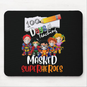 Tage des Unterrichts maskierter Superhelden Lehrer Mousepad