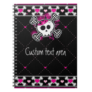 Tagebuch mit rosa Totenkopf und Herzen