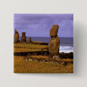 Tahai-Plattform Moai-Statue Abstracts Ostern Button