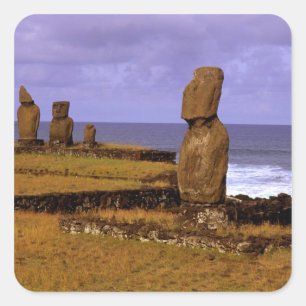 Tahai-Plattform Moai-Statue Abstracts Ostern Quadratischer Aufkleber