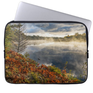 Tahquamenon River Sunrise   Paradise, Michigan Laptopschutzhülle