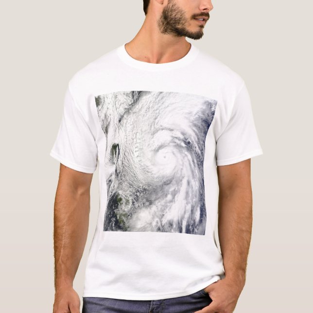 Taifun Chaba in der philippinischen See T-Shirt (Vorderseite)