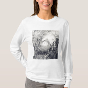 Taifun-Delphin im philippinischen Meer T-Shirt