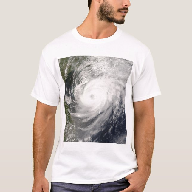 Taifun Neoguri nähert sich der China T-Shirt (Vorderseite)