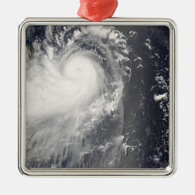 Taifun Nuri nähert sich den Philippinen Silbernes Ornament (Vorne)