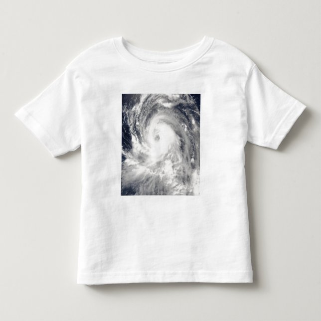 Taifun Tingting über der Insel Nord-Mariana Kleinkind T-shirt (Vorderseite)
