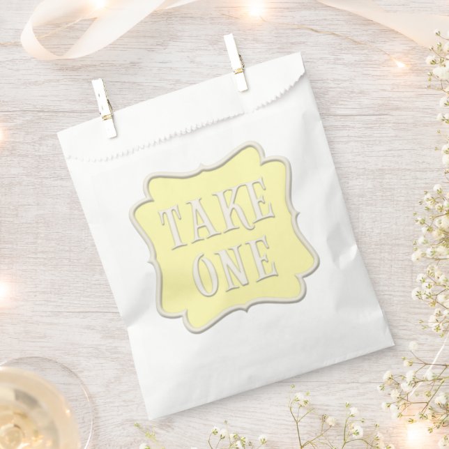 "Take One" Wunderland Tee Party Pastellgelb Geschenktütchen (Ausgeschnitten)