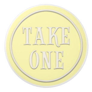 "Take One" Wunderland Tee Party Pastellgelb Keramikknauf