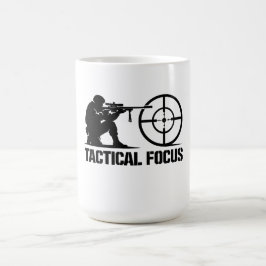 Taktischer Fokus Scharfschützenziel Kaffeetasse
