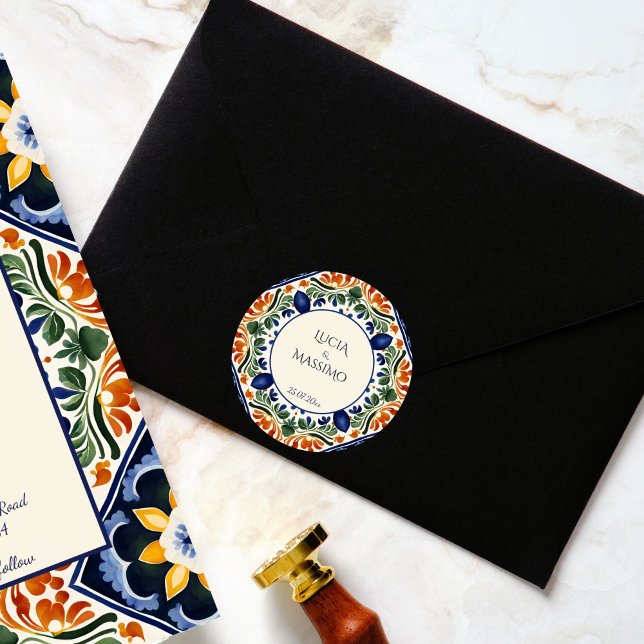 Talavera Vintages mexikanisches Hochzeitsmonogramm Runder Aufkleber (Talavera vintage Mexican wedding monogram printed  Sticker bride and groom names envelope stickers)