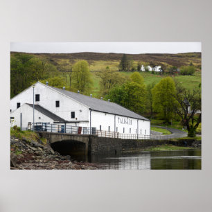 Talisker Whiskybrennerei auf Skye, Schottland Poster