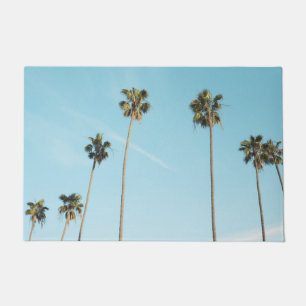 Tall Palm Trees Light Blue Sky Fußmatte