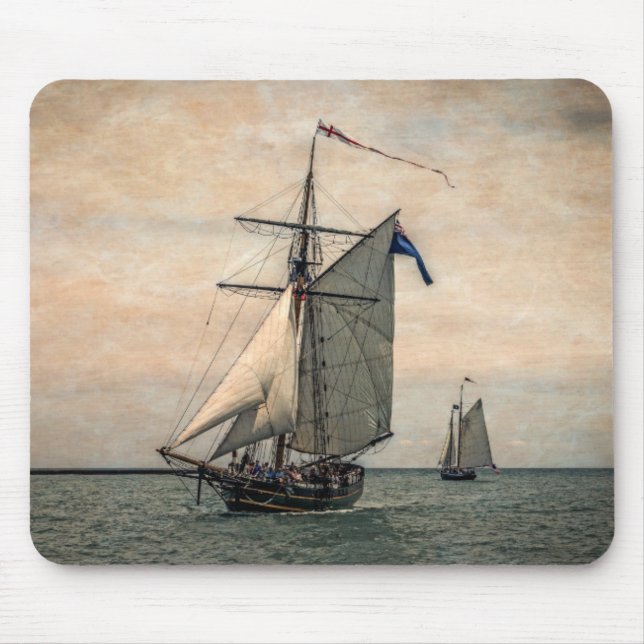 Tall Ships Festival, digital verändert Mousepad (Vorne)