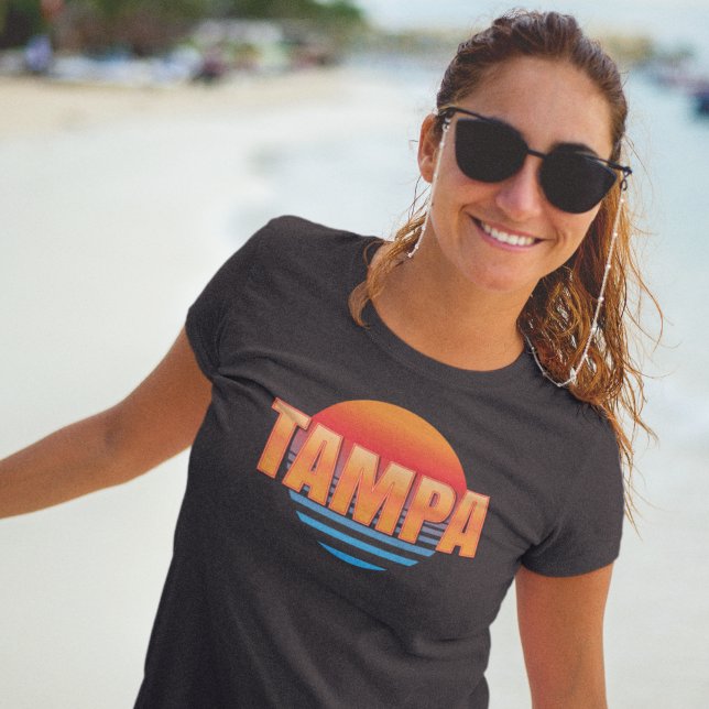 Tampa Florida Retro Sunset T - Shirt (Von Creator hochgeladen)