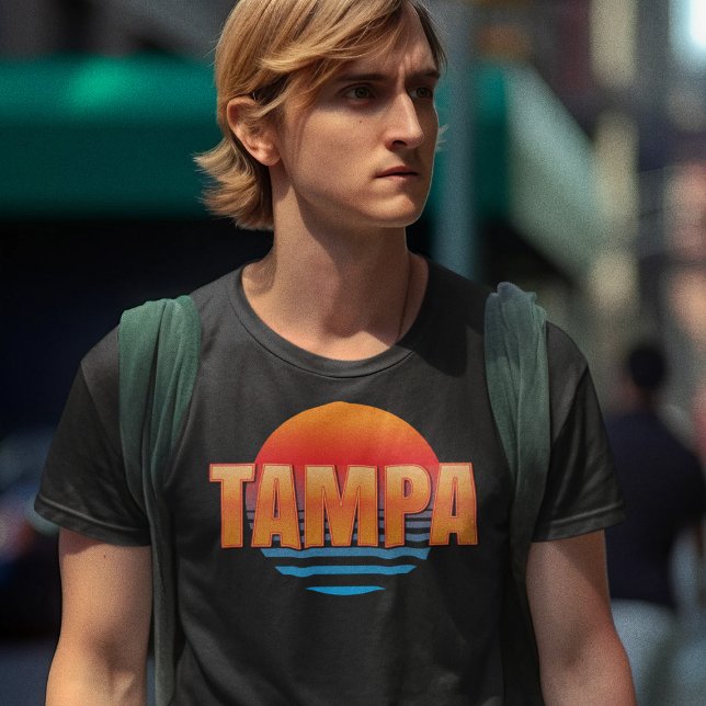 Tampa Florida Retro Sunset T - Shirt (Von Creator hochgeladen)