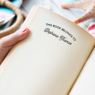 Tampon Auto-encreur Ce Livre Appartient À AJOUTER VOTRE NOM POLICE CUR