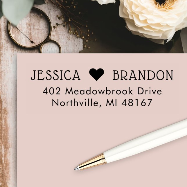 Tampon Auto-encreur Couple in Love Monogram Heart Adresse de retour (Créateur téléchargé)