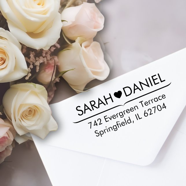 Tampon Auto-encreur Minimal Heart Line Custom Name & Address Wedding  (Sarah & Daniel Roses)