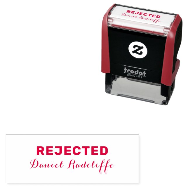 Tampon Auto-encreur Simple "REJETÉ" avec signature personnalisée (En situation)