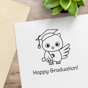 Tampons Encreurs Chouette mûre dans un Casquette de graduation tena