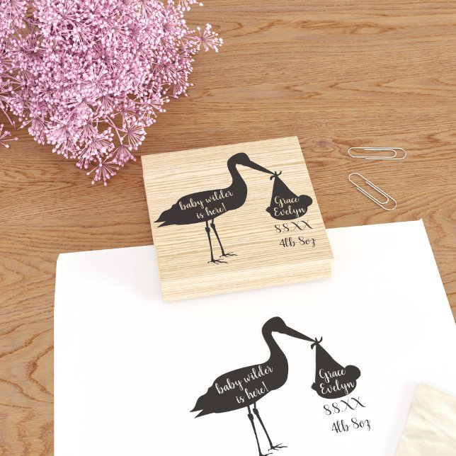 Tampons Encreurs Timbre en caoutchouc Faire-part de naissance de la (Celebrate the arrival of your baby bundle with this cute stork rubber stamp. Add your birth stats!)