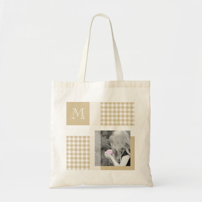 Tan Add your Foto Gingham Modern Brown Monogram Tragetasche (Vorne)