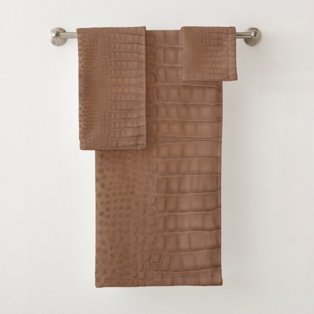 Tan Alligator Textur Print Badhandtuch Set (Insitu)
