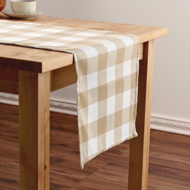 Tan Beige White Gingham Plaid Table Runner Kurzer Tischläufer (Beispiel)