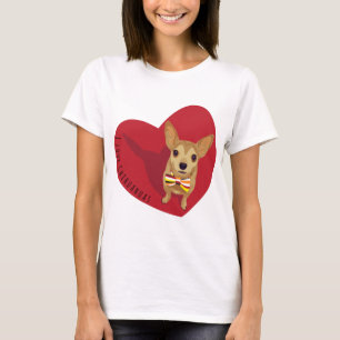 Tan Chihuahua mit einer Bogen-Krawatte im roten He T-Shirt