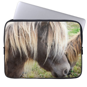 Tan Colored Shetland Pony, Laptopschutzhülle
