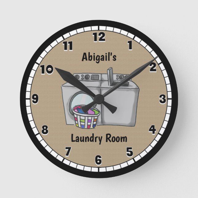 Tan Custom Laundry Room Runde Wanduhr (Vorderseite)