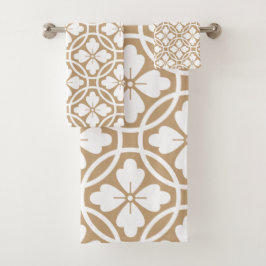 Tan & Motif blanc 