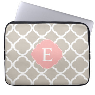 Tan Peach Pink Quatrefolie Monogram Laptopschutzhülle