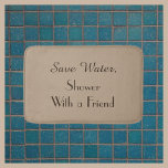 Tan Rette Wassermatte Badematte<br><div class="desc">Diese humorvolle Badmatte kann jede beliebige Hintergrundfarbe sein - klicken Sie einfach auf Anpassen. Standardhintergrund ist neutral; Text ist dunkelbraun. Im Text steht "Rett Wasser, Dusche mit einem Freund". Matching Duschvorhang vorhanden. Ein großartiges Geschenk für eine Hochzeit oder eine Hauserwärmung. Alle Rechte vorbehalten © 2015 Alan & Marcia Socolik.</div>