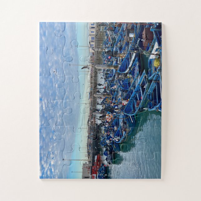 Tangled Blue Dreams – Fishing Boats of Essaouira (Vertikal)