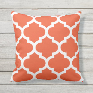 Tango-orange Marokkaner Quatrefoil Kissen im Für Draußen