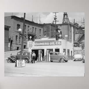 Tankstelle in Montana, 1939. Vintage-Foto Poster
