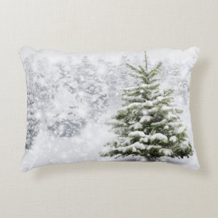 Tannen-Baum im starken Schnee Dekokissen