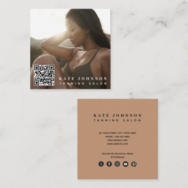 Tanning Salon Minimal Foto QR Code Social Media Quadratische Visitenkarte (Vorne/Hinten)