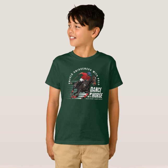 Tanz mit Pferd (Dunkler Modus) | Kinder T-Shirt (Vorne ganz)