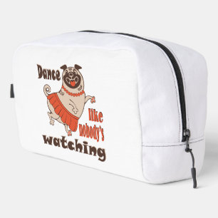 Tanz wie niemand sieht gürteligen Mops Hund zu Waschbeutel