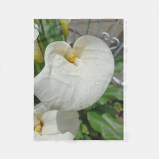 Tanzende Blumen Fleecedecke