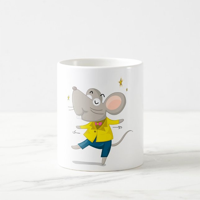 tanzende Maus in der Tasse des gelben Kaffees (Von Creator hochgeladen)